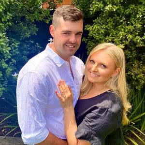 Meet your Posher, Felicity